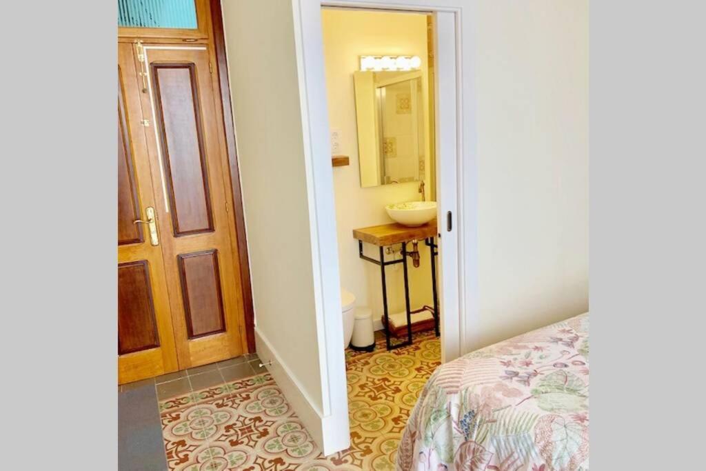 Cozy Studio With Balcony In The Best Place Apartment Sitges Bagian luar foto