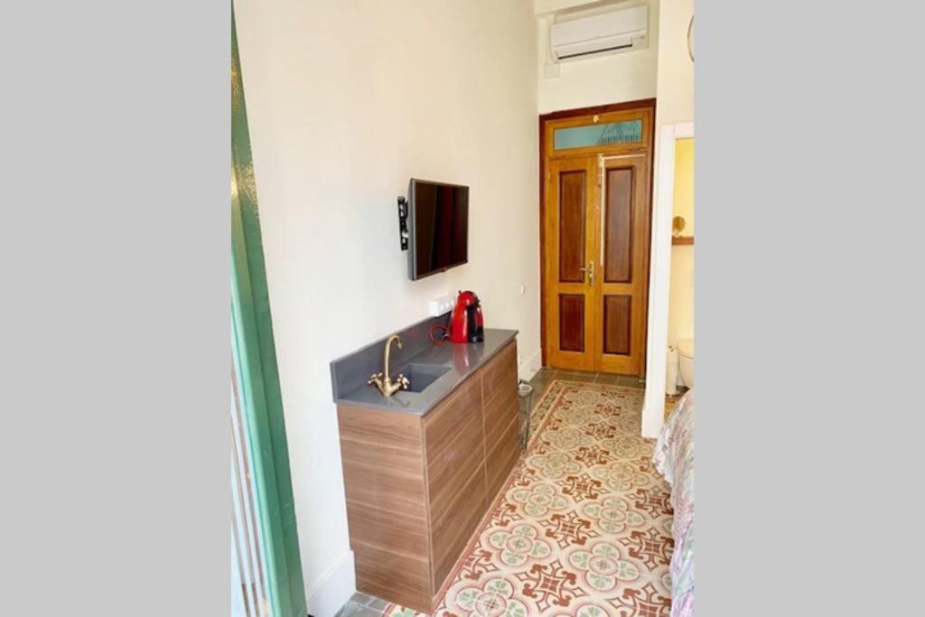 Cozy Studio With Balcony In The Best Place Apartment Sitges Bagian luar foto